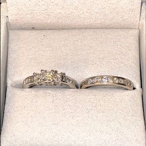 3 Stone Princess Cut diamond ring with band